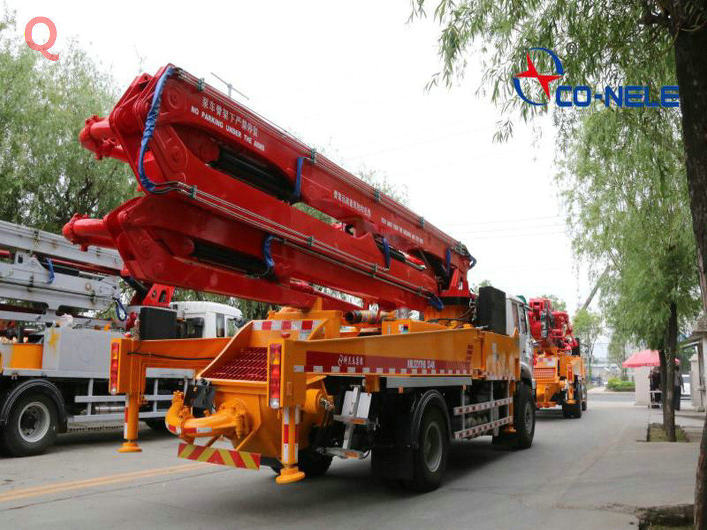 小型泵車，小型混凝土泵車，天泵