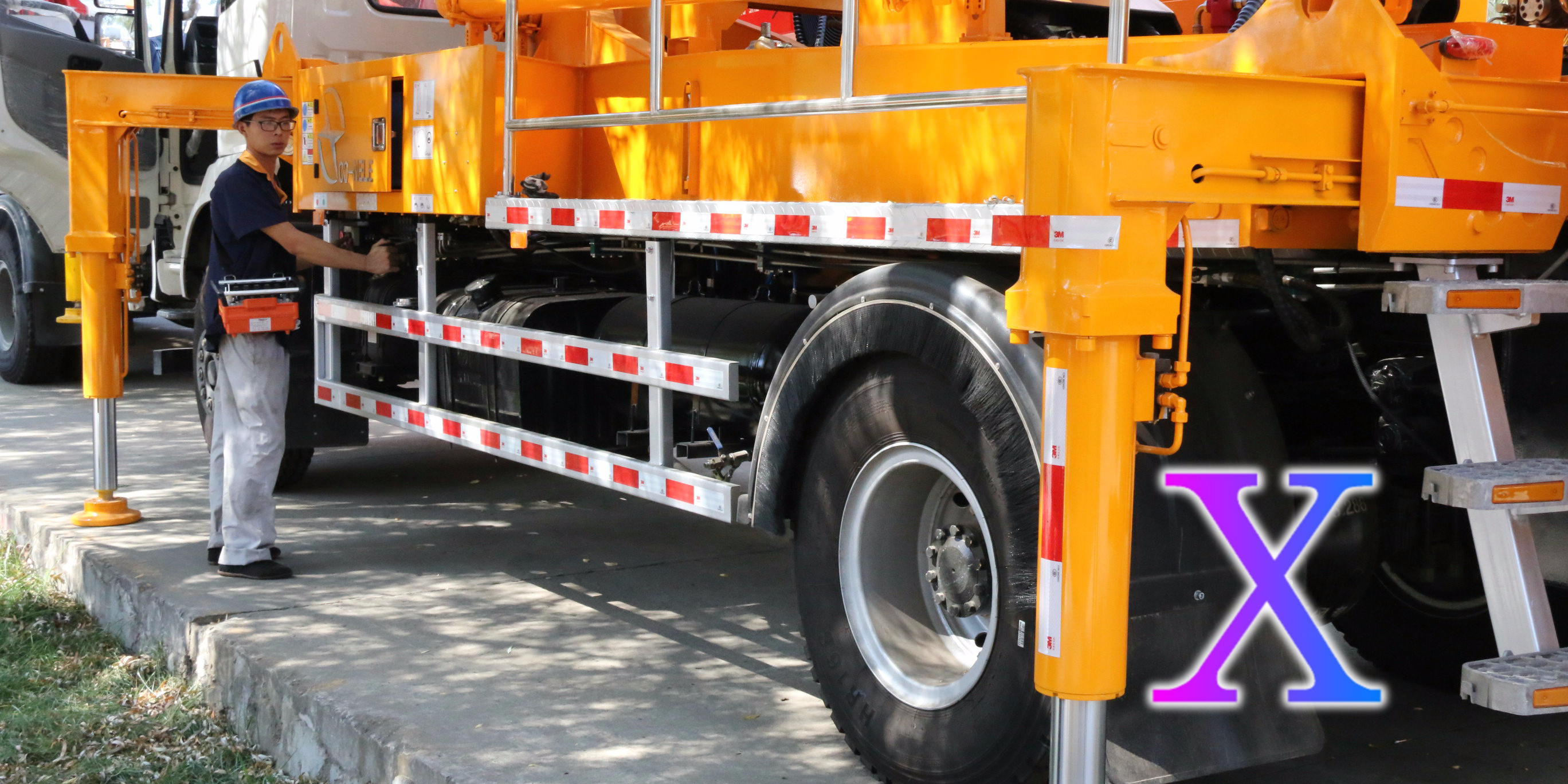 科尼樂(lè)天泵溢流閥壓力波動(dòng)的原因及解決方案