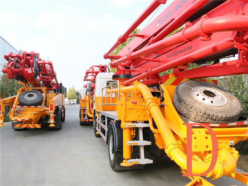 青島混凝土泵車價格 (6)