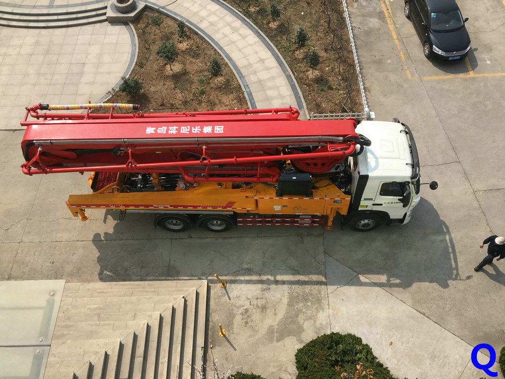 小型混凝土泵車，小型泵車，混凝土泵車，天泵