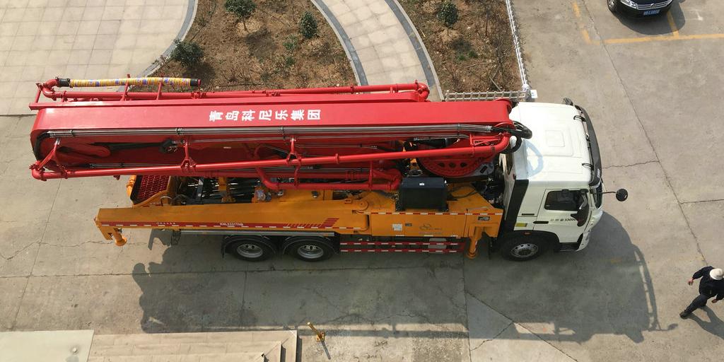 小型泵車施工距離不夠怎么辦